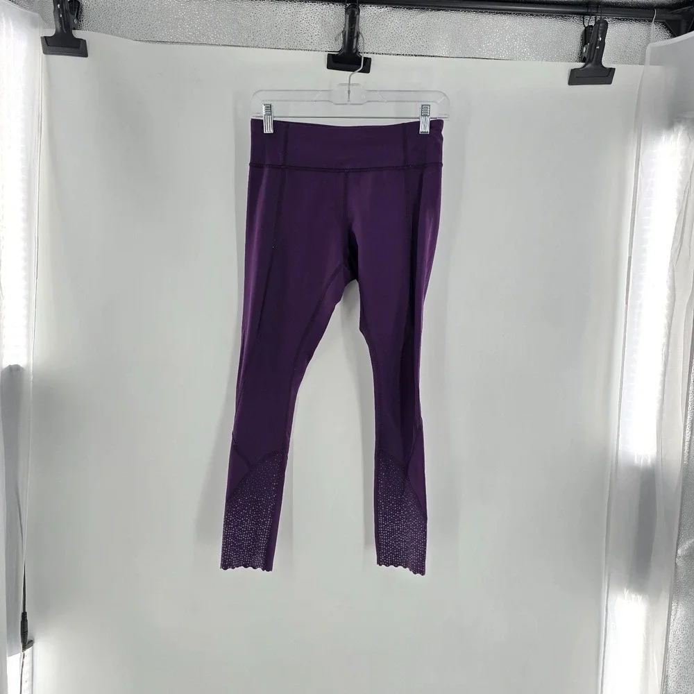 Lululemon Tight Stuff Tight II Darkest Magenta Size 6‎